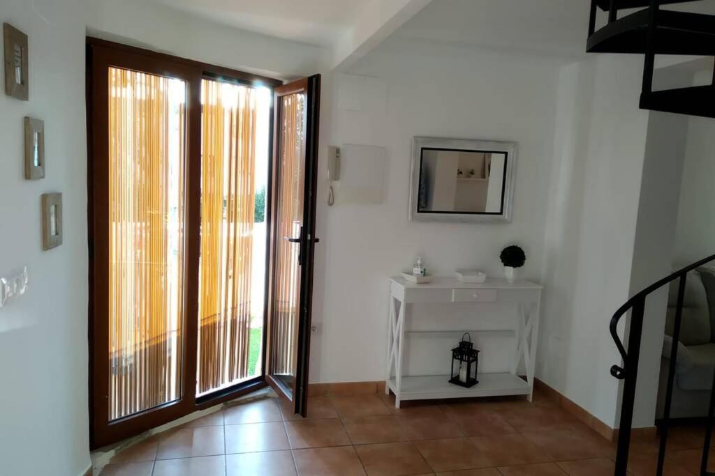 Apartamento Duplex. Muy Tranquilo. Terraza Y Bbq Daire Denia Dış mekan fotoğraf